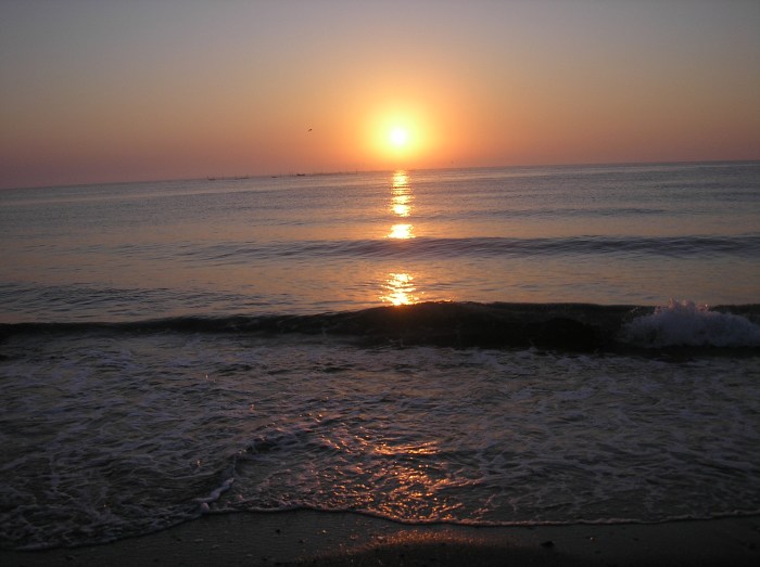 File:Sunrise at Vama Veche Beach, July 2007.jpg - Wikimedia Commons File:Sunrise at Vama Veche Beach, July 2007.jpg - Wikimedia Commons